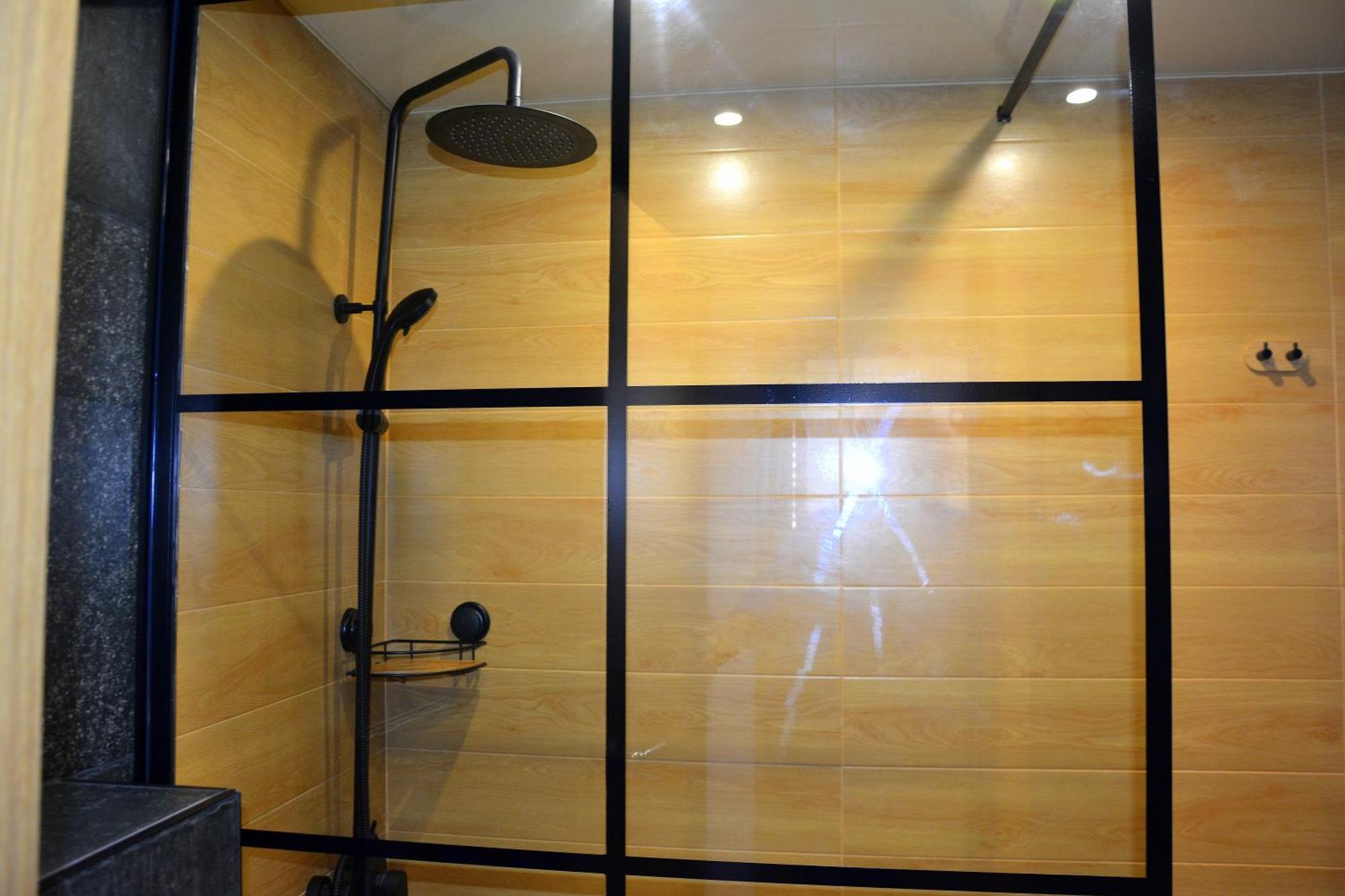 Montenegro Backpackers Home Budva Extérieur photo