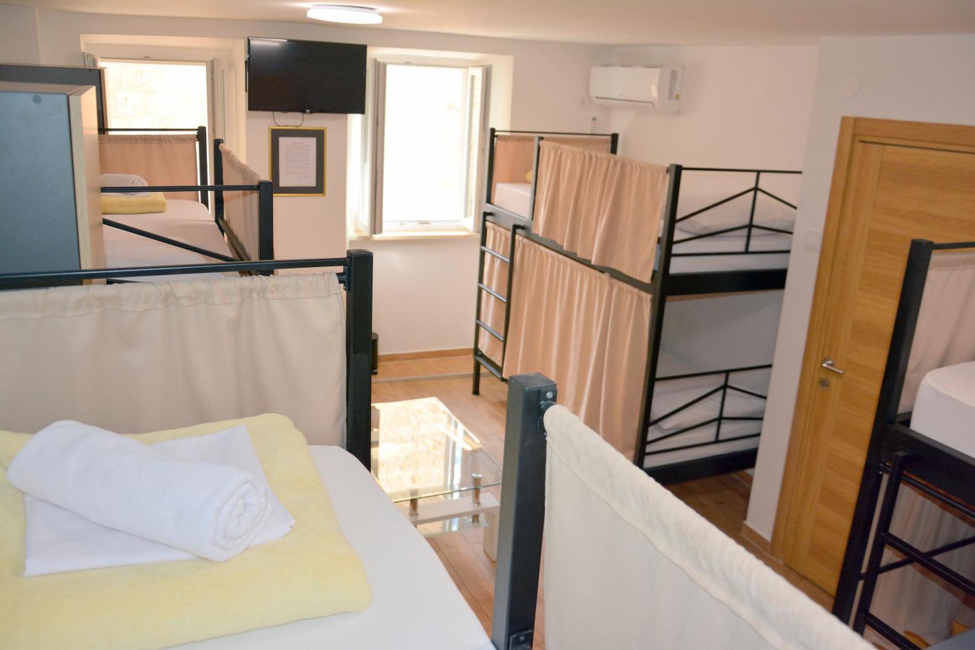 Montenegro Backpackers Home Budva Extérieur photo